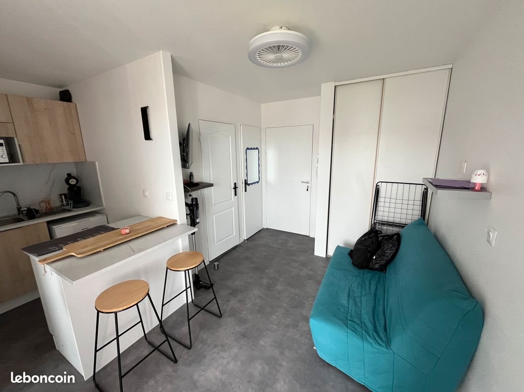Appartement à louer, 24m², Rochefort