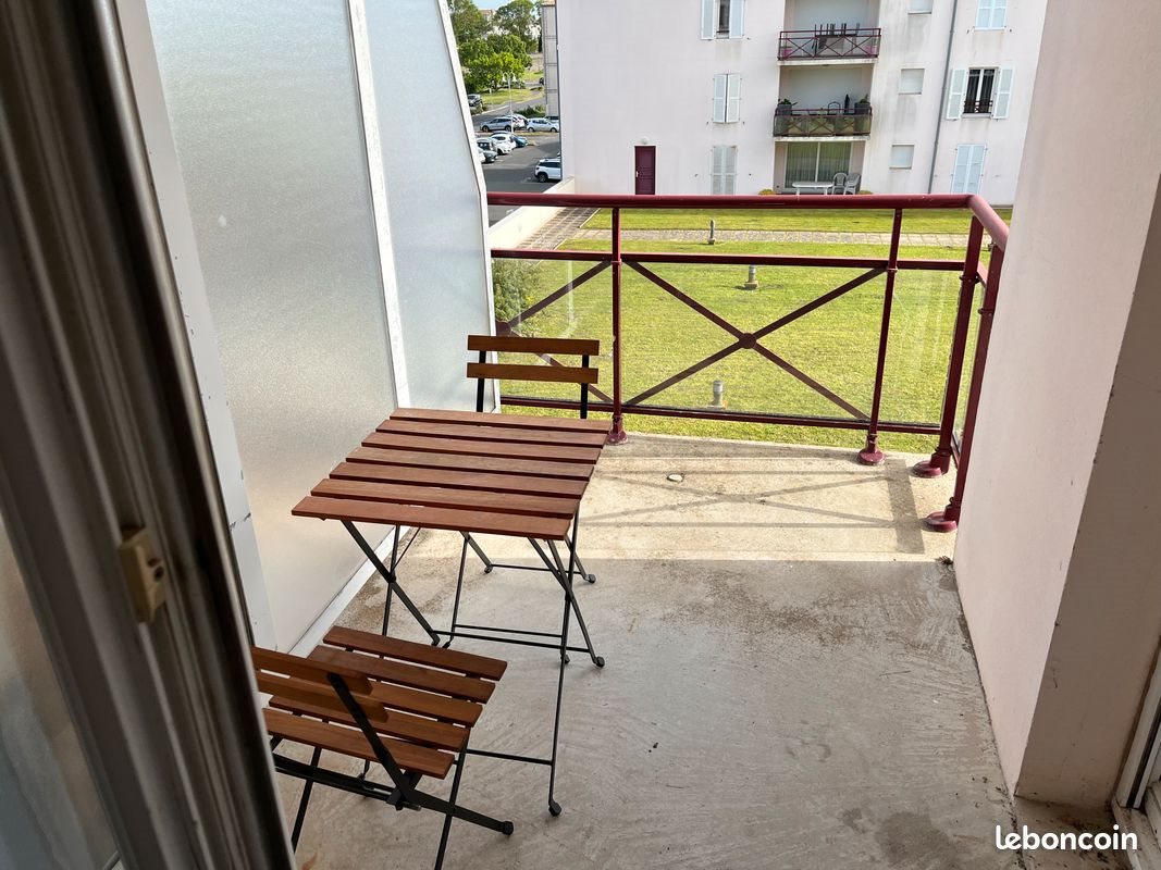 Appartement à louer, 24m², Rochefort
