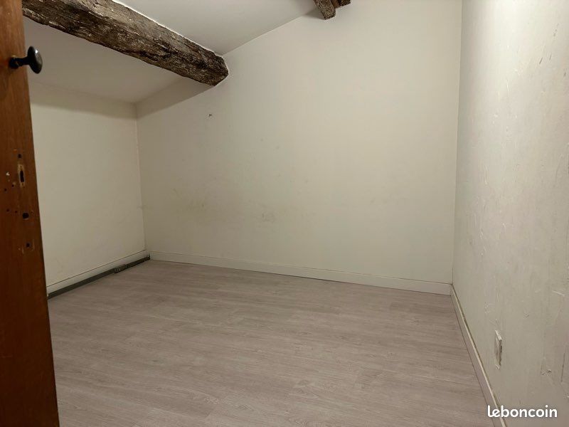 Maison à louer, 85m², Aramon