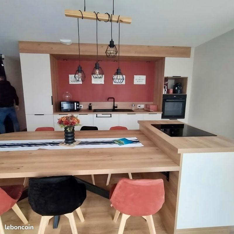 Maison à louer, 79m², Trévières