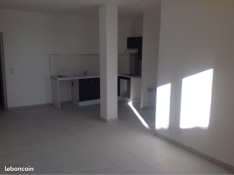 Appartement à louer, 652m², Saint-Laurent-de-la-Cabrerisse