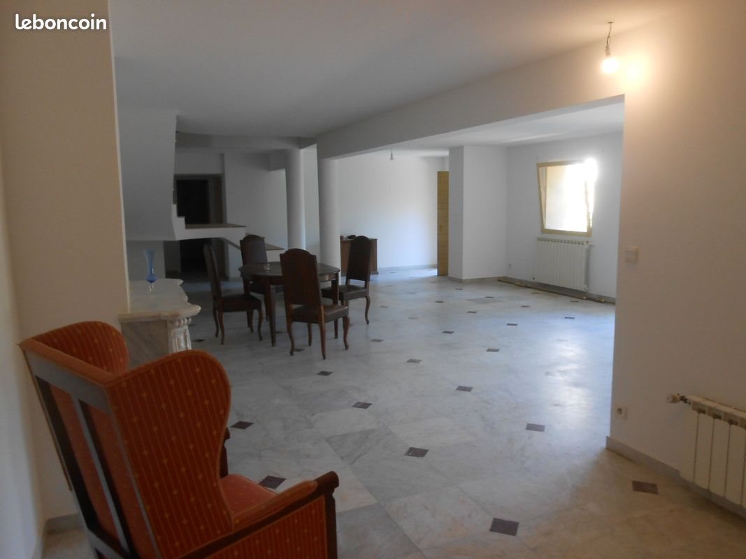 Maison à vendre, 197m², La Crau