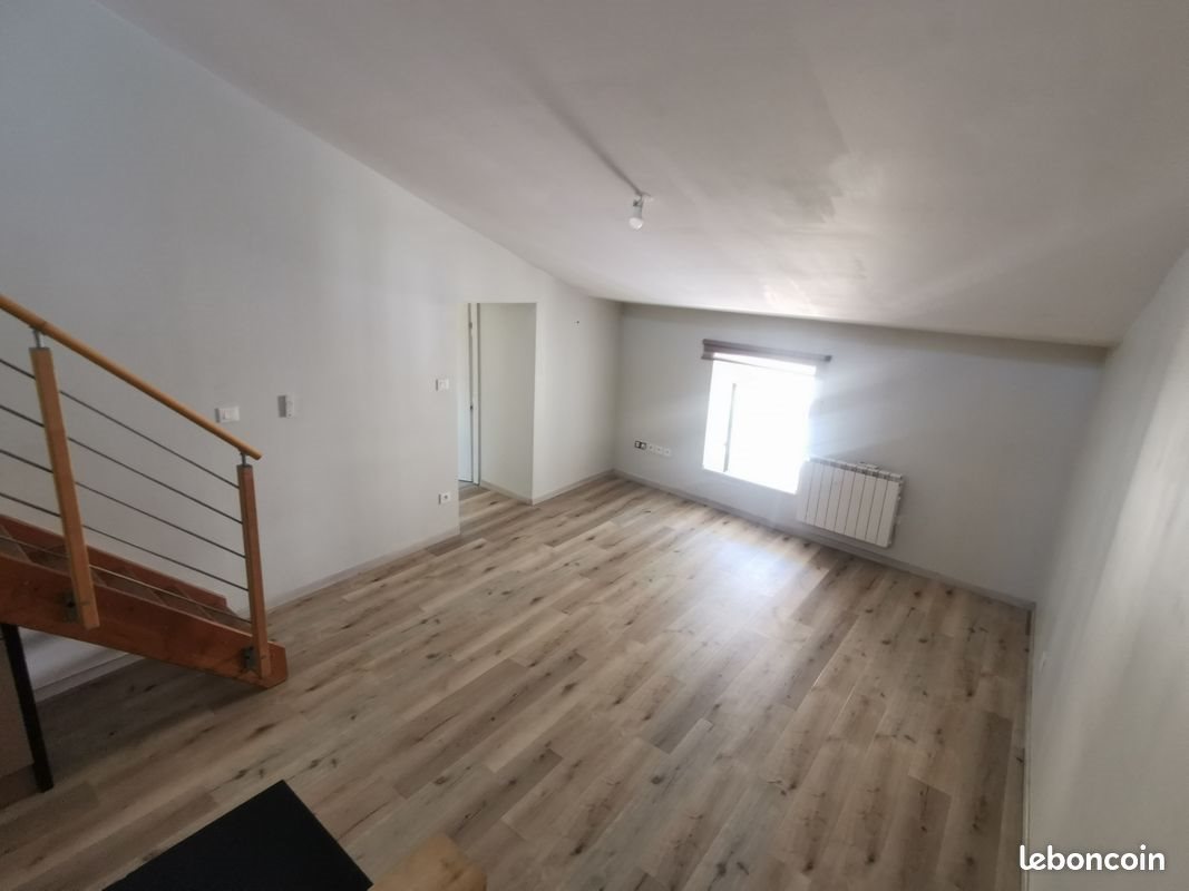Appartement à louer, 63m², Donzère