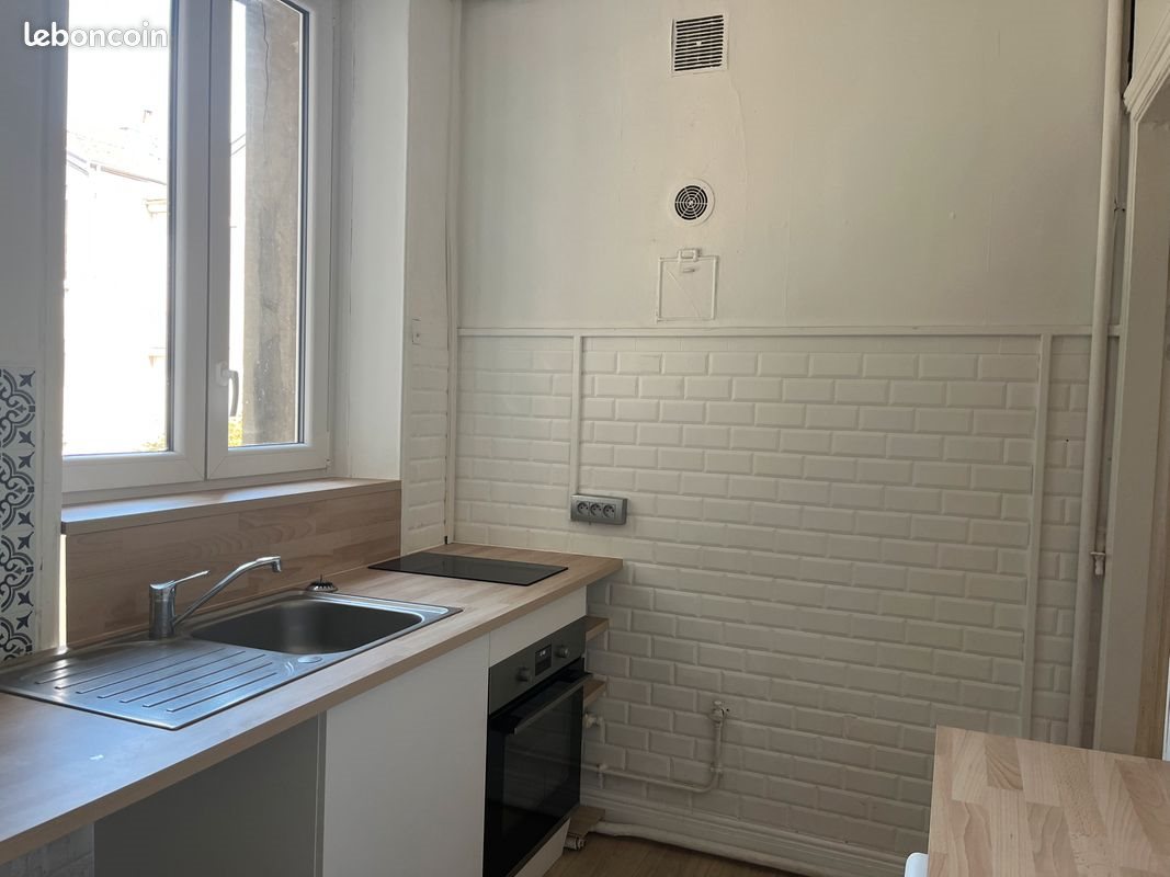 Appartement à louer, 79m², Charleville-Mézières