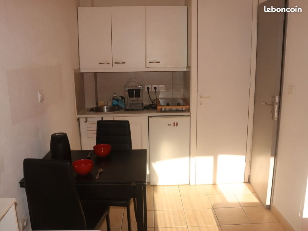 Appartement à louer, 18m², Carnoux-en-Provence