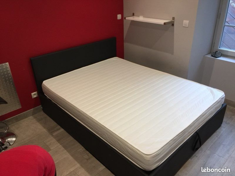 Appartement à louer, 15m², Saint-Chély-d'Apcher