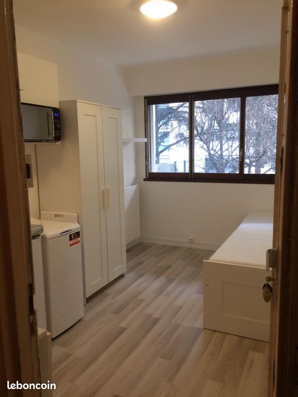Appartement à louer, 12m², Paris 20ème