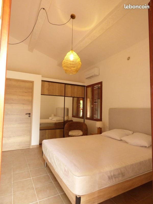 Maison à louer, 90m², Hyères