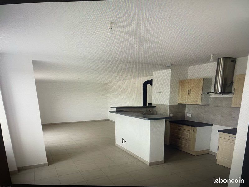 Appartement à louer, 100m², Larians-et-Munans