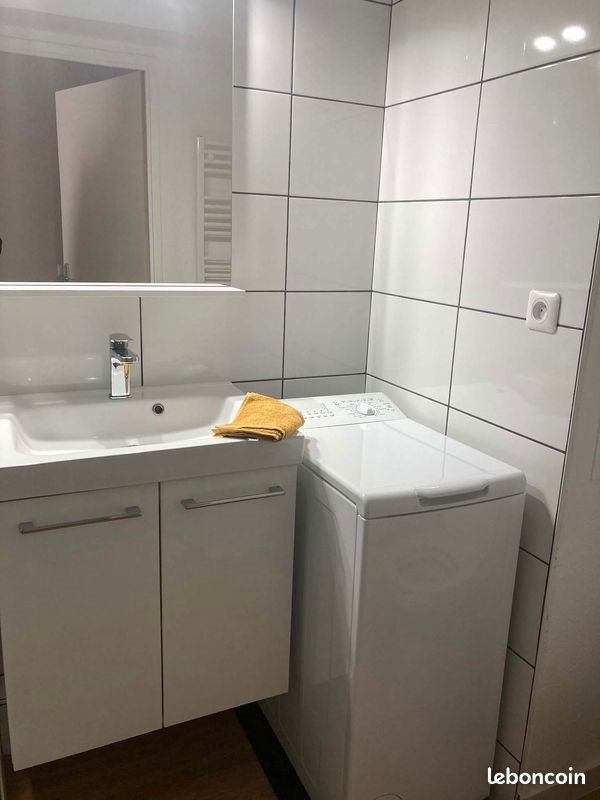 Appartement à louer, 18m², Courbevoie