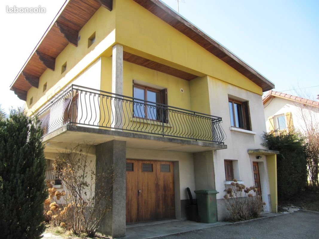 Maison à louer, 78m², Pierre-Châtel
