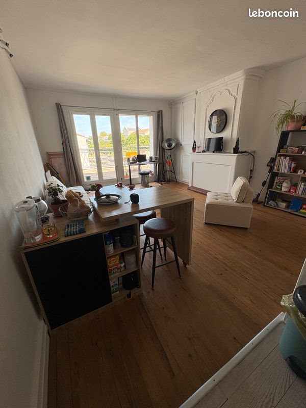Appartement à louer, 70m², Saint-Savinien