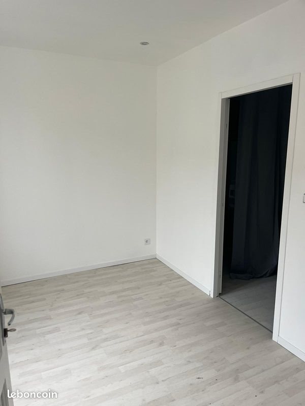 Appartement à louer, 40m², Saint-Médard-de-Guizières