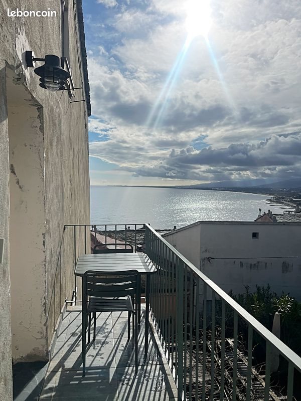 Appartement à louer, 50m², Bastia