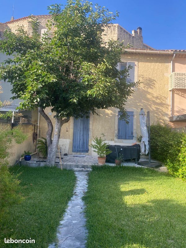 Maison à vendre, 72m², Saint-Mitre-les-Remparts
