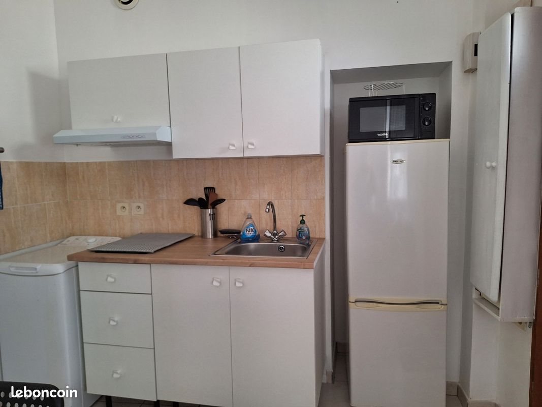 Appartement à louer, 26m², Nîmes