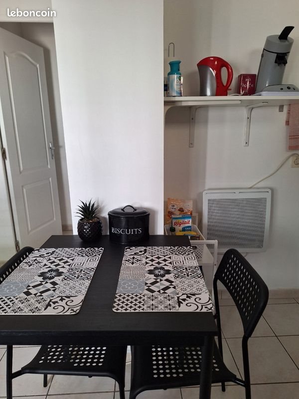 Appartement à louer, 26m², Nîmes