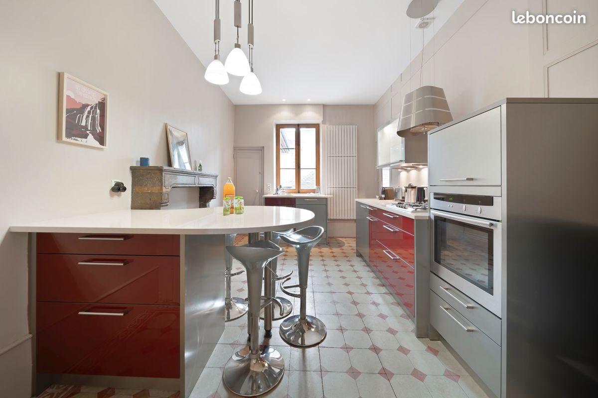 Appartement à louer, 104m², Lons-le-Saunier