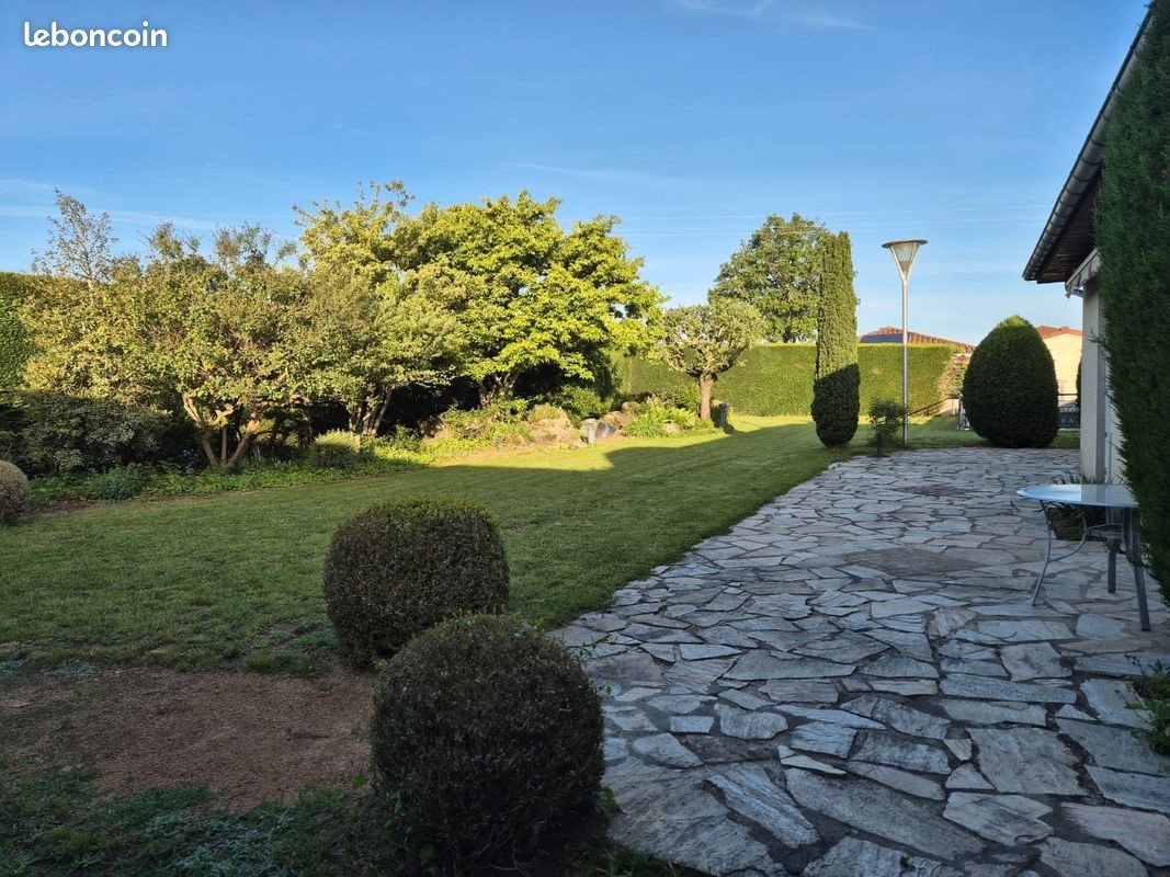 Maison à louer, 126m², Saint-Maurice-en-Gourgois