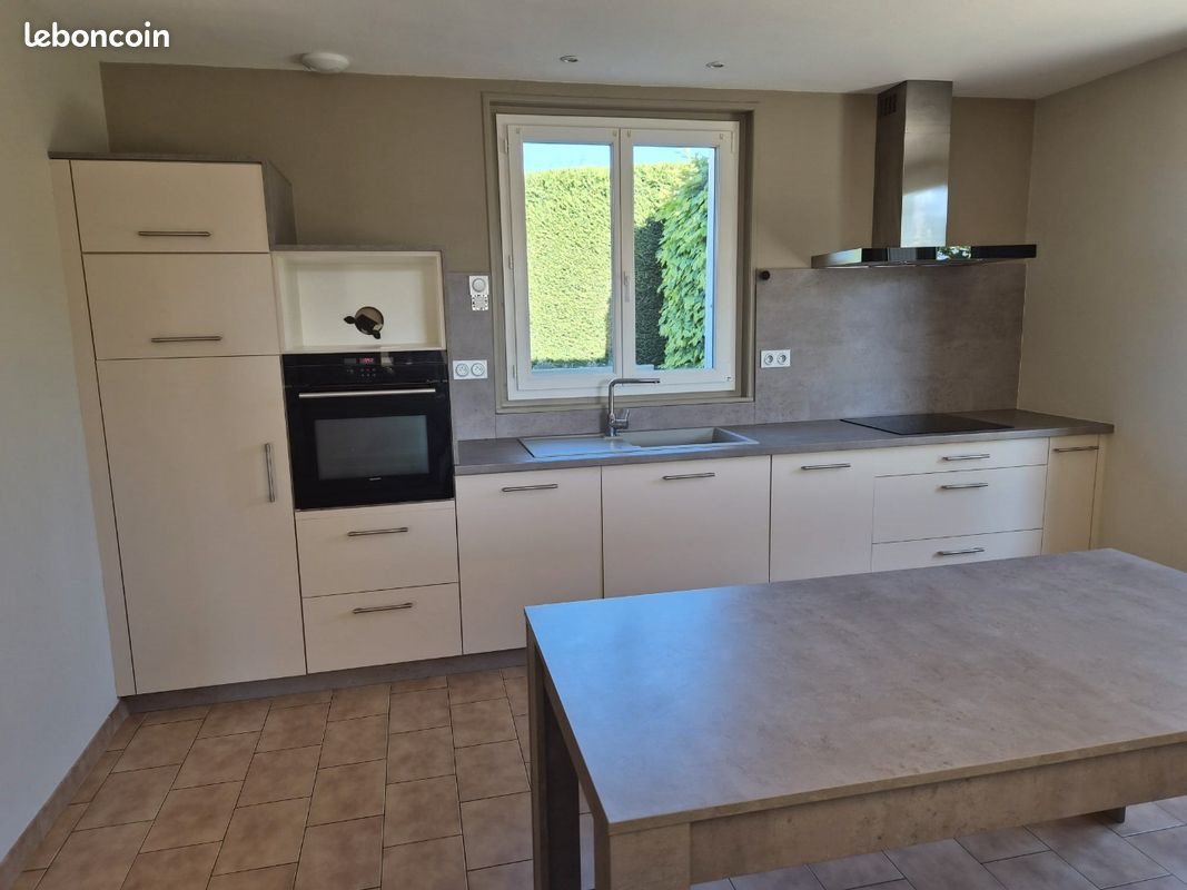 Maison à louer, 126m², Saint-Maurice-en-Gourgois