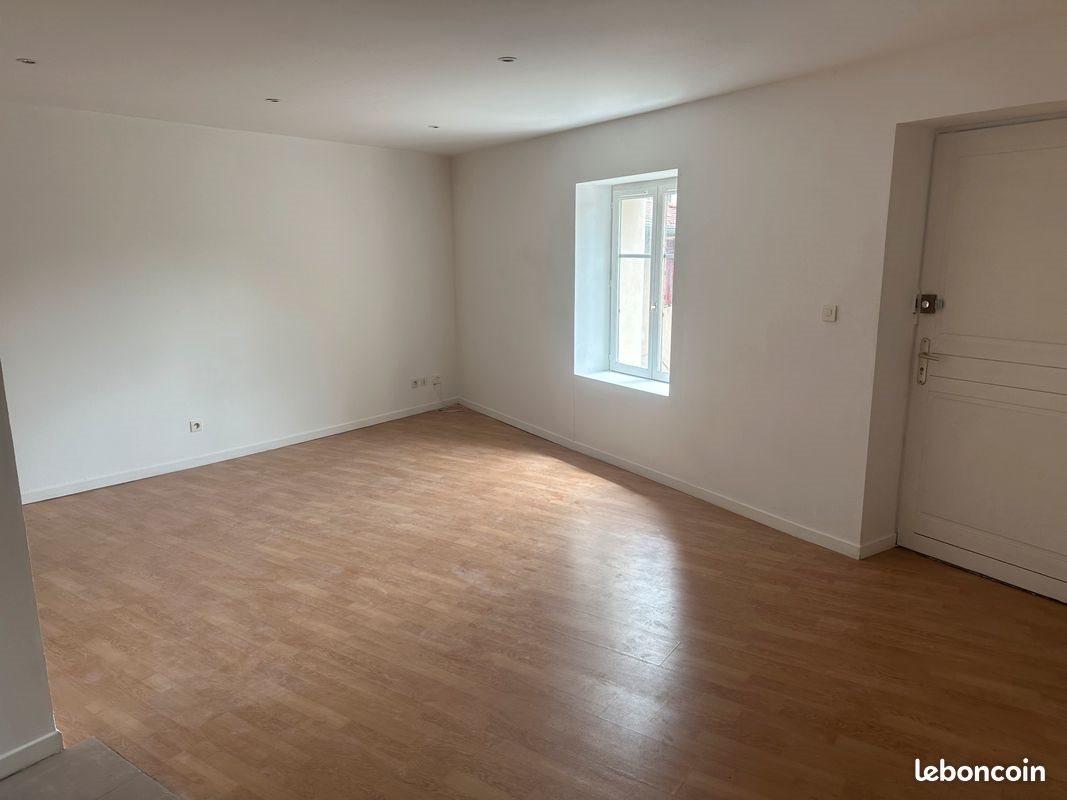 Appartement à louer, 25m², Saint-Chamond