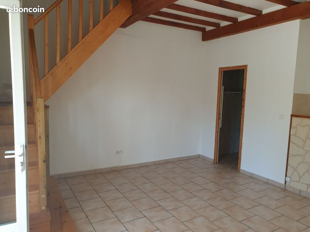 Appartement à louer, 55m², Paradou