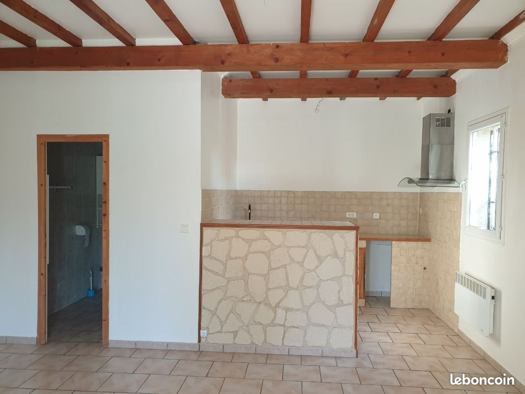 Appartement à louer, 55m², Paradou
