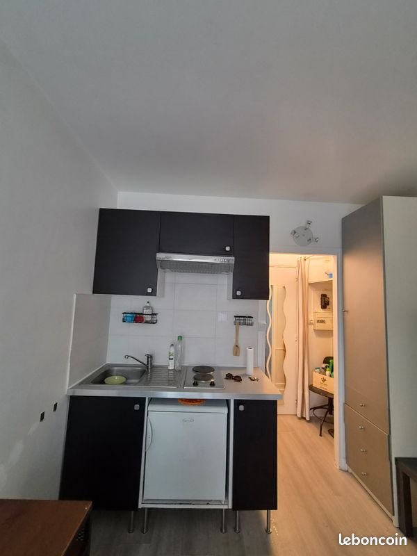 Appartement à louer, 12m², Versailles