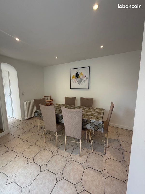 Maison à louer, 92m², Sarlat-la-Canéda