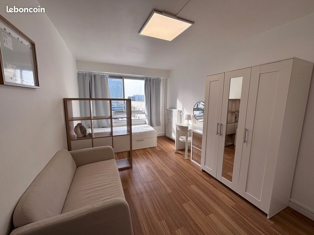 Appartement à louer, 17m², Courbevoie