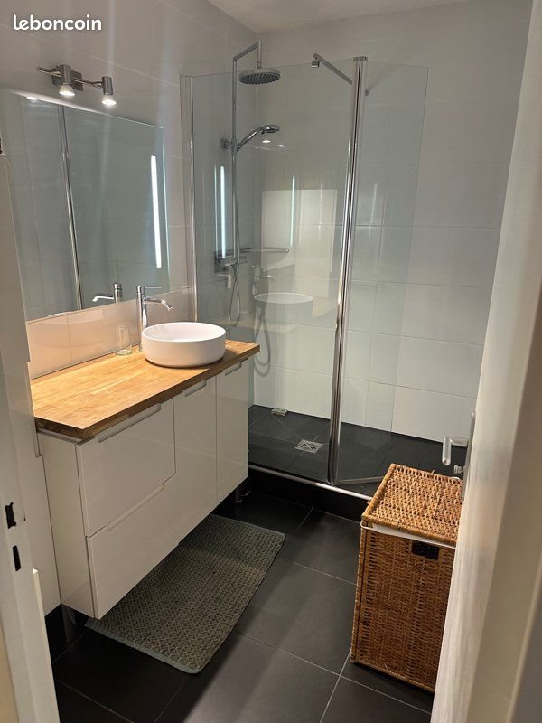 Appartement à louer, 77m², Talence