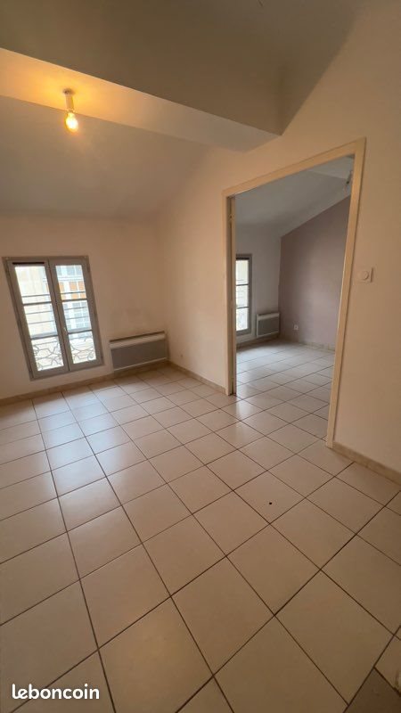Appartement à louer, 45m², Arles