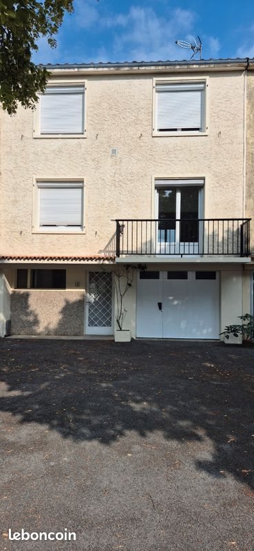 Maison à louer, 130m², Aussillon