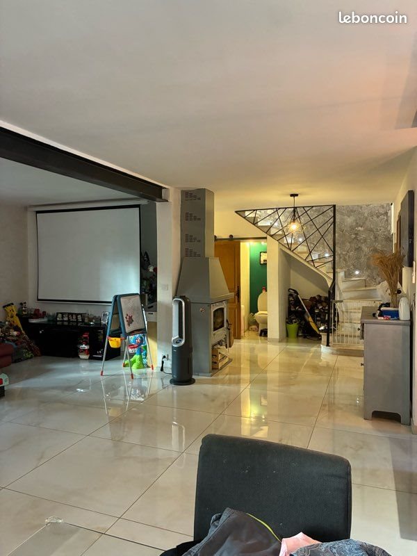 Maison à vendre, 200m², Tourves