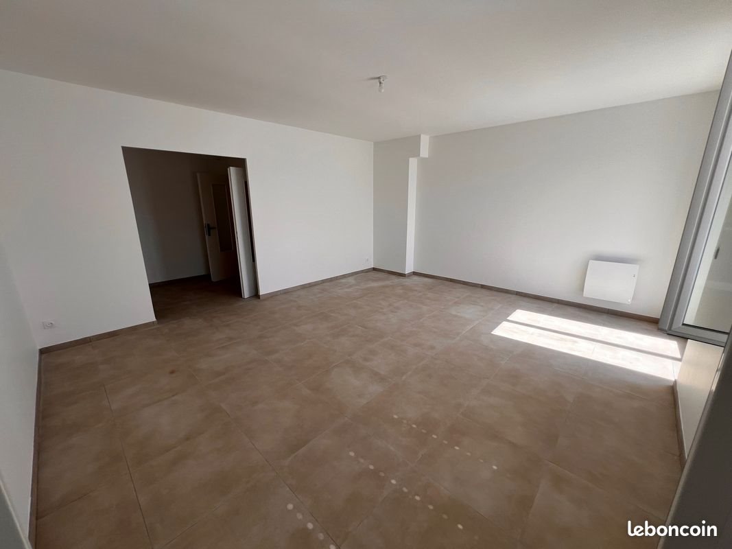 Appartement à louer, 98m², Saint-Bonnet-de-Mure