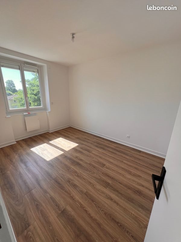 Appartement à louer, 98m², Saint-Bonnet-de-Mure