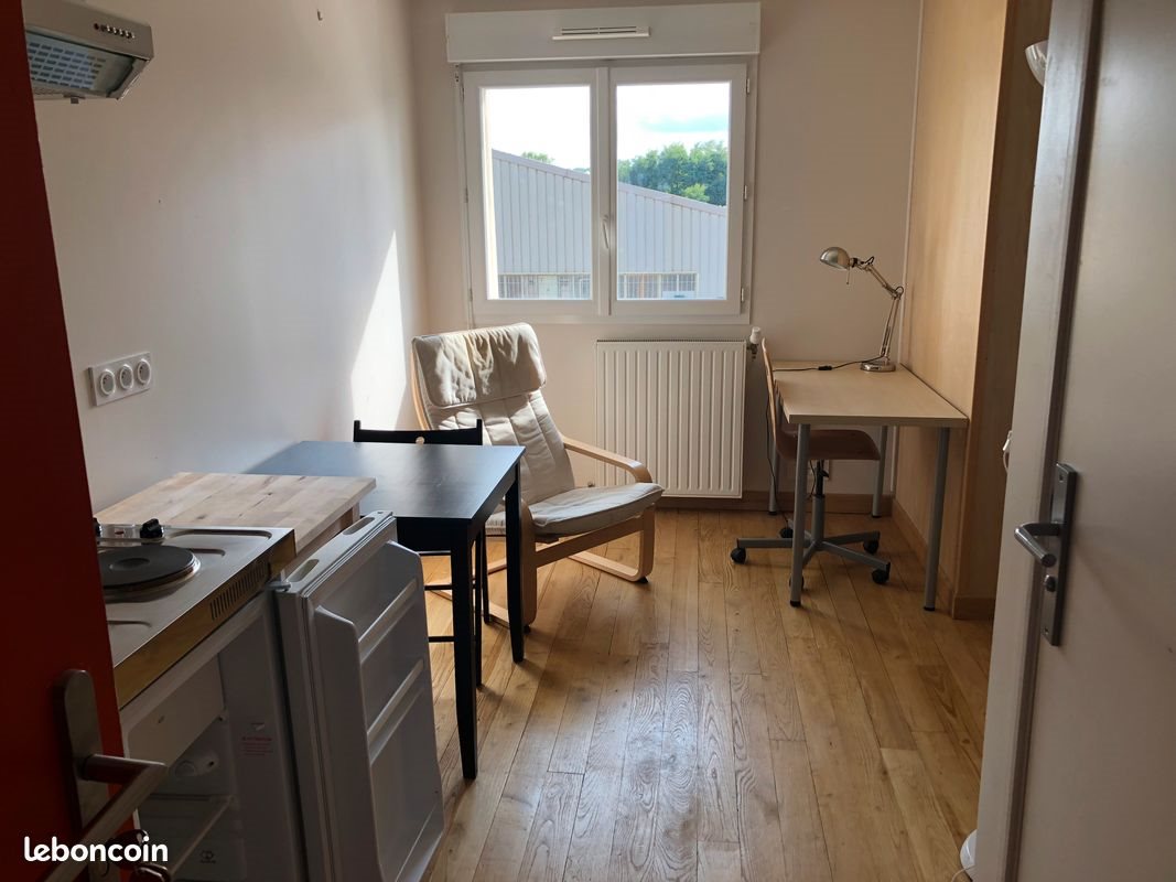 Appartement à louer, 20m², Egletons