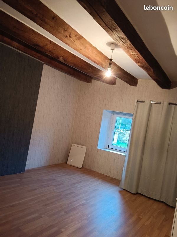 Maison à louer, 110m², Chénérailles