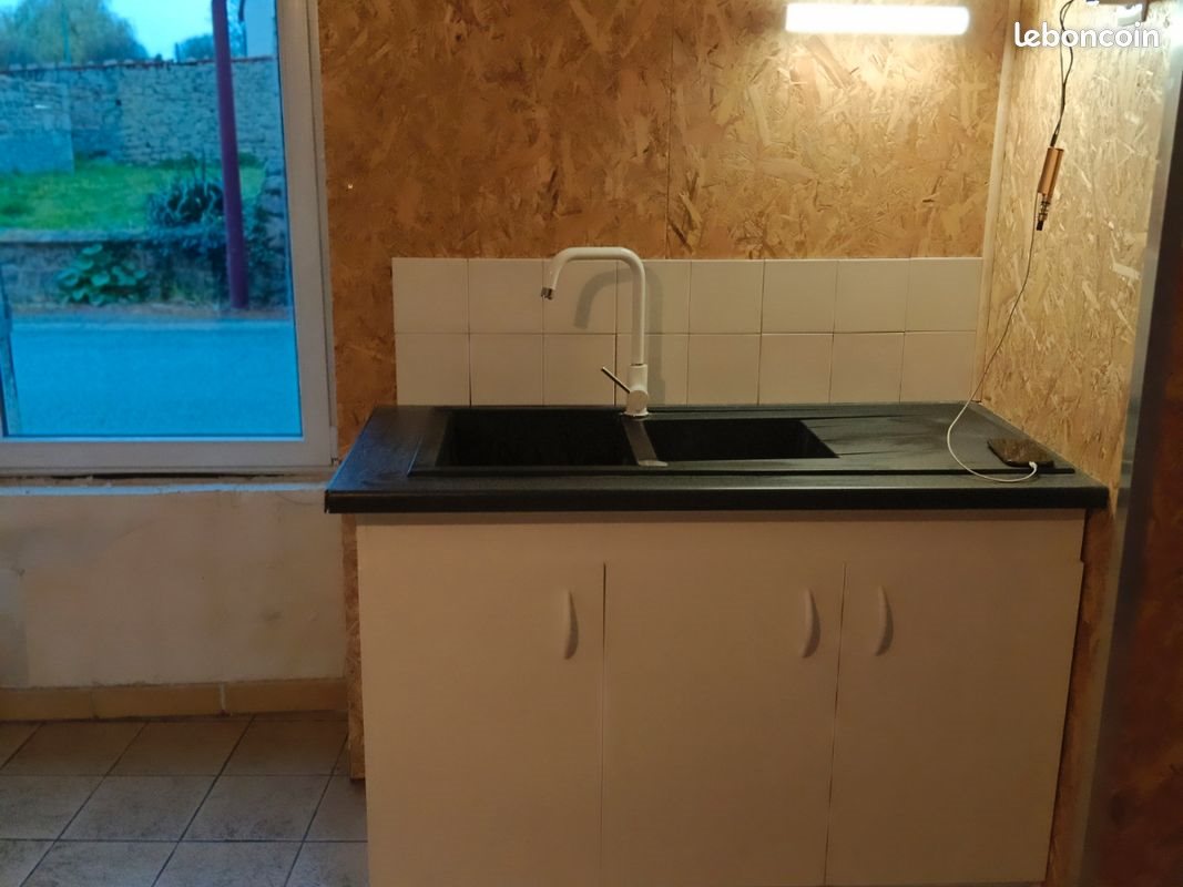 Maison à louer, 110m², Chénérailles