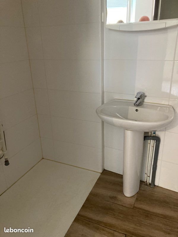 Appartement à louer, 28m², Marseille 16ème