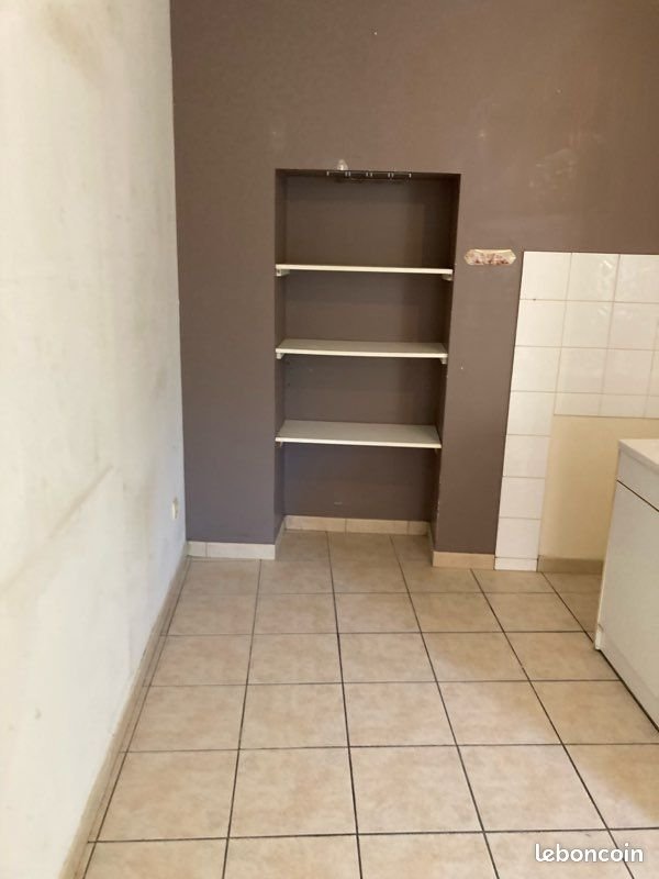 Appartement à louer, 28m², Marseille 16ème