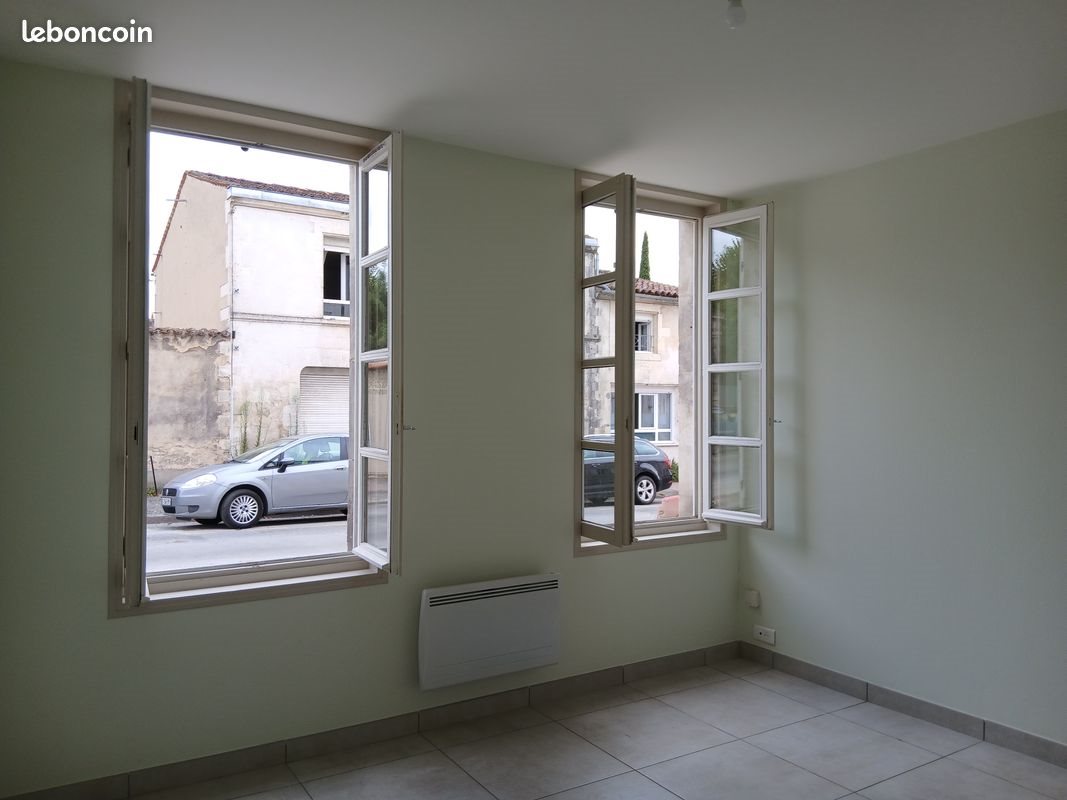 Appartement à louer, 43m², Jarnac