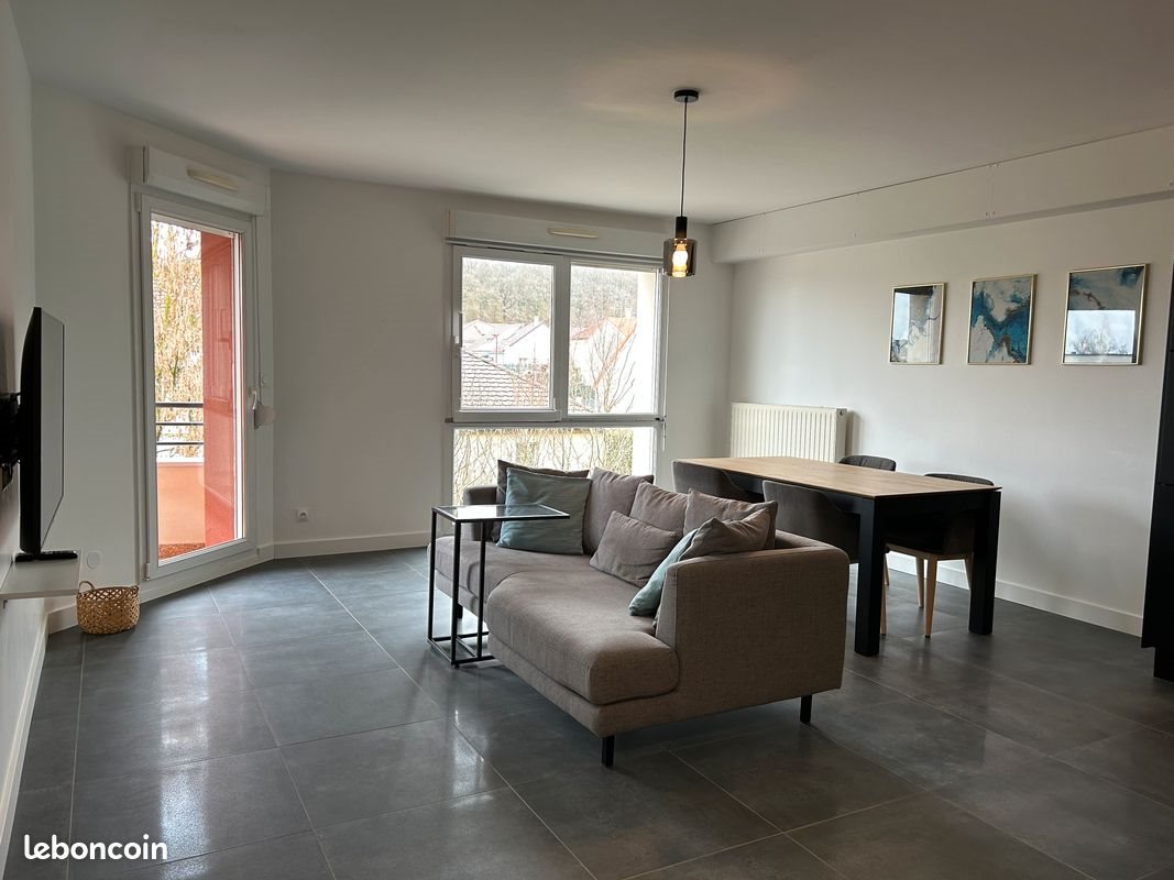 Appartement à louer, 74m², Bertrange