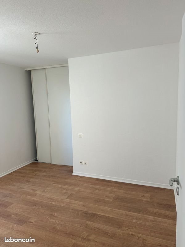 Appartement à louer, 49m², Pessac
