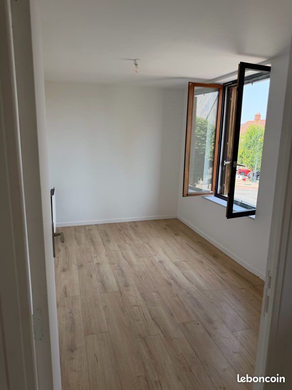 Appartement à louer, 64m², Pecqueuse