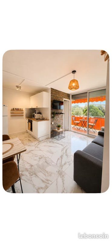 Appartement à louer, 18m², Antibes