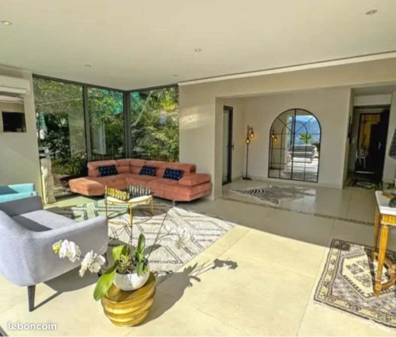 Appartement à louer, 119m², Nice