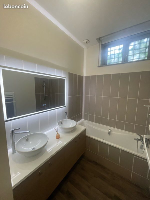 Appartement à louer, 100m², Figeac