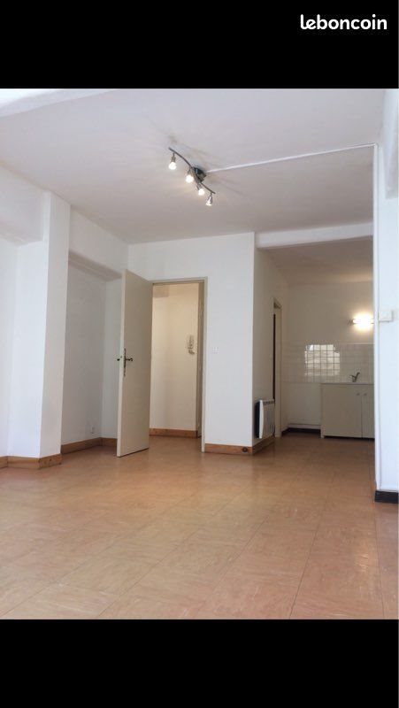 Appartement à louer, 64m², Saint-Rémy-de-Provence