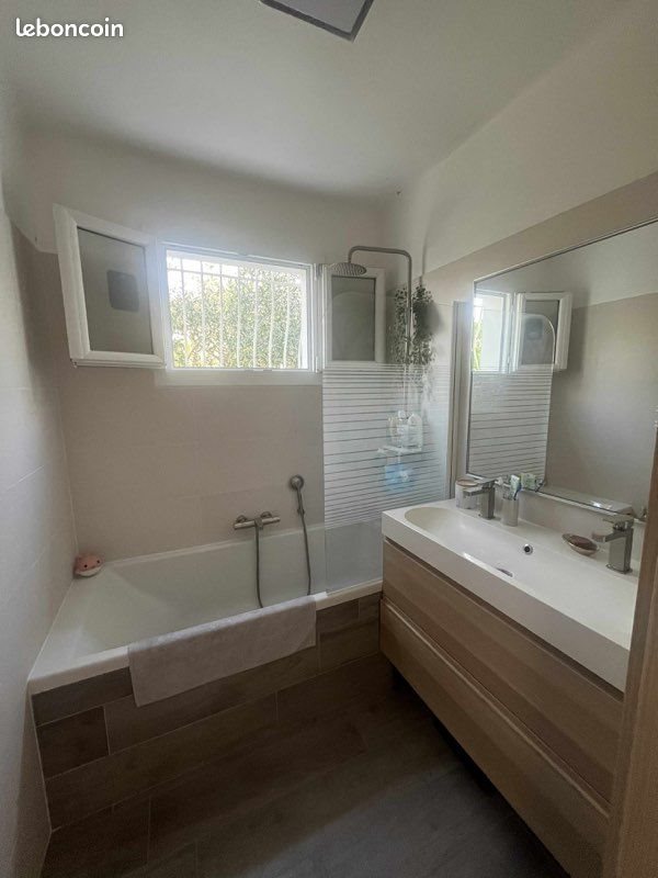 Maison à louer, 105m², Le Luc